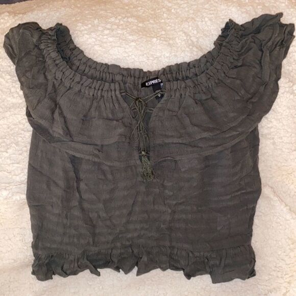 ✨ HP✨NWT Express Shadow Stripe tie up crop✨ - Picture 2 of 6